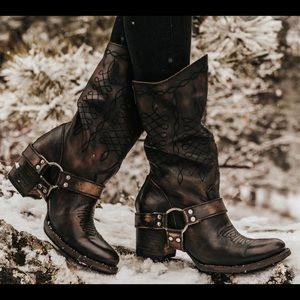 Rare Freebird SHAWNA boot Black Size 8 LIKE NEW!!